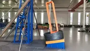 Machine de production de barres d'acier nervurées
