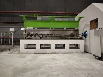 Machine de Redressage